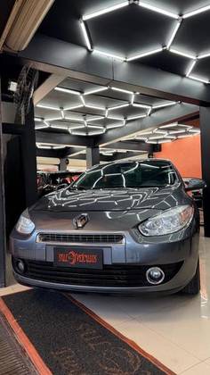 RENAULT FLUENCE 2.0 DYNAMIQUE 16V FLEX 4P AUTOMÁTICO
